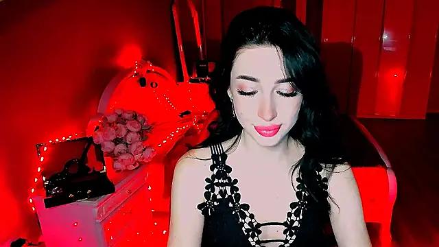 Check-out our online cams range and interact on a personal level with our sweet girls streamers, showing off their voluptuous shapes and toys.