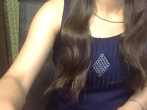 lovepihuu from StripChat is Freechat
