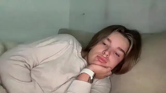 maisiesmithx — boob flash for 5