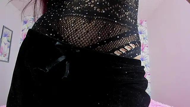 Check-out our online cams range and interact on a personal level with our sweet girls streamers, showing off their voluptuous shapes and toys.