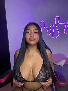 meganjames1 from StripChat is Freechat