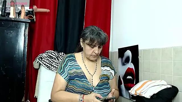 merlyna_goldens from StripChat is Freechat