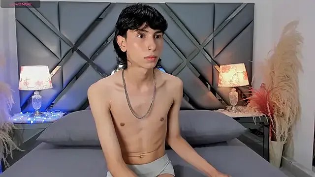 Milan_LewisS — MASTURBATE FASTER + CUM SHOW 