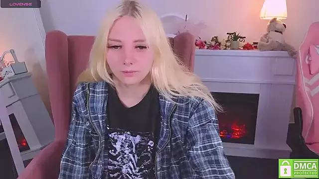 MirraBellanta from StripChat is Freechat