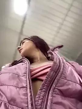 Check-out our online cams range and interact on a personal level with our sweet girls streamers, showing off their voluptuous shapes and toys.