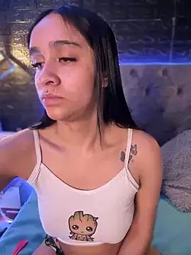 Check-out our online cams range and interact on a personal level with our sweet girls streamers, showing off their voluptuous shapes and toys.