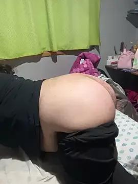 Check-out our online cams range and interact on a personal level with our sweet girls streamers, showing off their voluptuous shapes and toys.