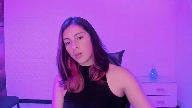Check-out our online cams range and interact on a personal level with our sweet girls streamers, showing off their voluptuous shapes and toys.