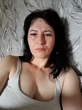 Check-out our online cams range and interact on a personal level with our sweet girls streamers, showing off their voluptuous shapes and toys.