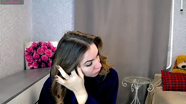 Check-out our online cams range and interact on a personal level with our sweet girls streamers, showing off their voluptuous shapes and toys.