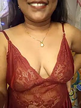 Check-out our online cams range and interact on a personal level with our sweet girls streamers, showing off their voluptuous shapes and toys.