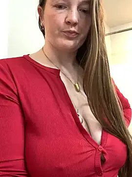 PussiesnCream_ — Fully nude (15 min)