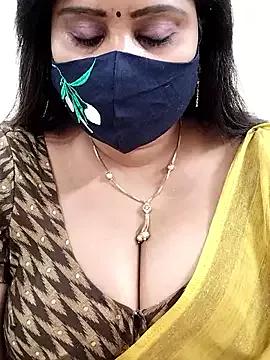 Queenflowerr from StripChat is Freechat