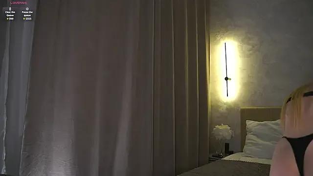 RaiArgand — make ass red in doggy pose