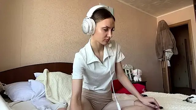 RegineWasden — Sexy eyes contact to get enjoy