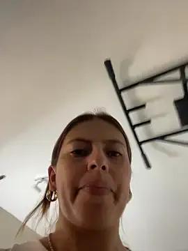 ROSE__15 — show your beauty naked