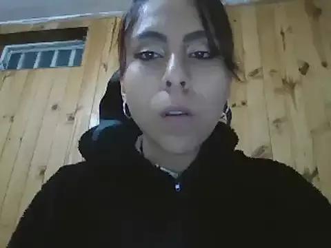Roselingalvis13 from StripChat is Freechat
