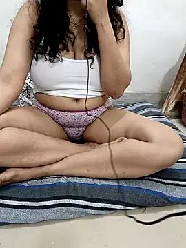 Rubyrosemumbai from StripChat is Freechat