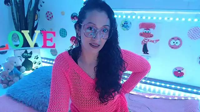 Check-out our online cams range and interact on a personal level with our sweet girls streamers, showing off their voluptuous shapes and toys.