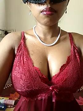 Check-out our online cams range and interact on a personal level with our sweet girls streamers, showing off their voluptuous shapes and toys.