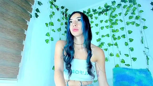 Check-out our online cams range and interact on a personal level with our sweet girls streamers, showing off their voluptuous shapes and toys.