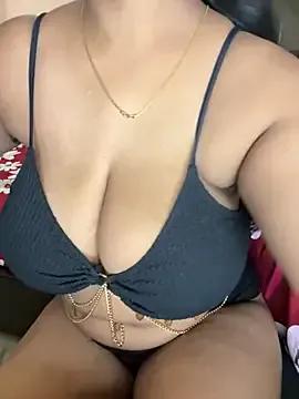 Sexy_Evelynn — ICE PLAY WITH PUSSY