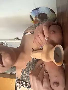 SexyBuncy from StripChat is Freechat