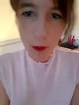 Check-out our online cams range and interact on a personal level with our sweet girls streamers, showing off their voluptuous shapes and toys.
