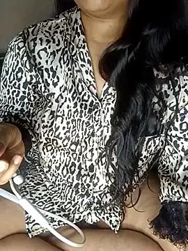 Sweet-Berry from StripChat is Freechat