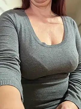 Check-out our online cams range and interact on a personal level with our sweet girls streamers, showing off their voluptuous shapes and toys.