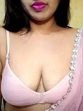 Check-out our online cams range and interact on a personal level with our sweet girls streamers, showing off their voluptuous shapes and toys.