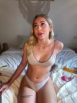 Photos of TamaraTemptations from StripChat is Freechat