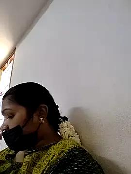 tamil_Miraclequeen from StripChat is Freechat