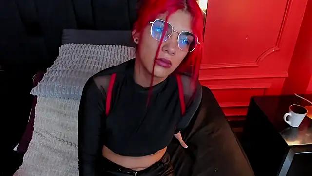 Check-out our online cams range and interact on a personal level with our sweet girls streamers, showing off their voluptuous shapes and toys.