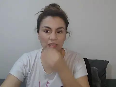 Vanessa-Titis from StripChat is Freechat