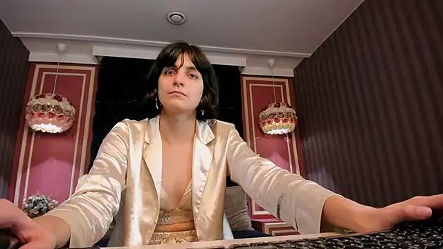 ViolineMooree — Show feet and toes