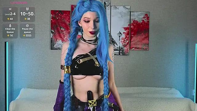 Check-out our online cams range and interact on a personal level with our sweet girls streamers, showing off their voluptuous shapes and toys.