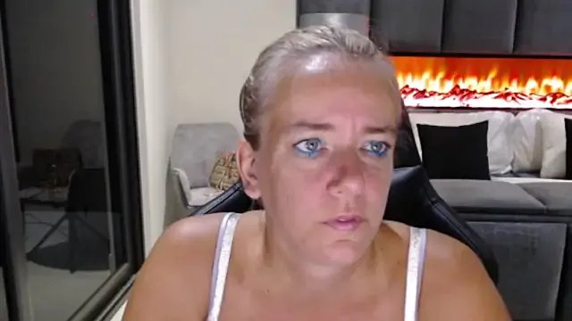 Wendysexyx — video lekker spelen in bed 7 min