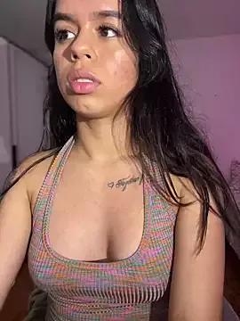 Check-out our online cams range and interact on a personal level with our sweet girls streamers, showing off their voluptuous shapes and toys.