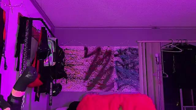 xoFrankie — Mommy Vote link in bio