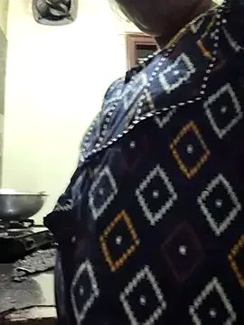 yamini1431 — Freechat on StripChat