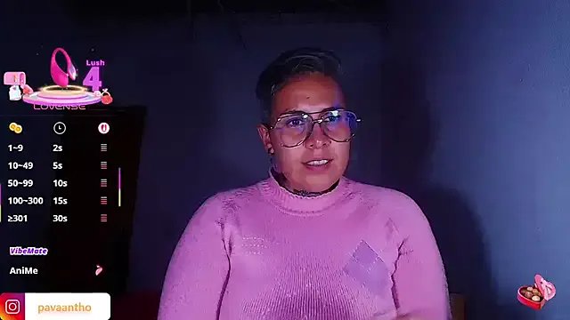 Yessi_rousse — Lush on butt + oil on body