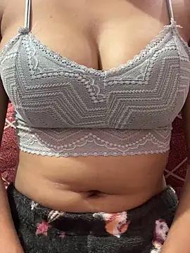 Check-out our online cams range and interact on a personal level with our sweet girls streamers, showing off their voluptuous shapes and toys.