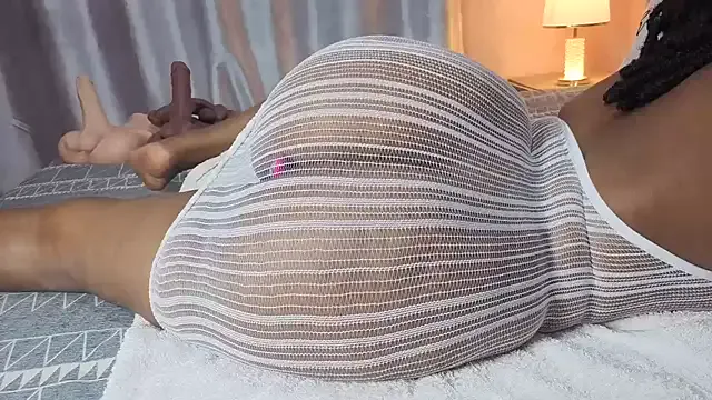 yourgoodcalmebonygirl — DEEPTHROAT