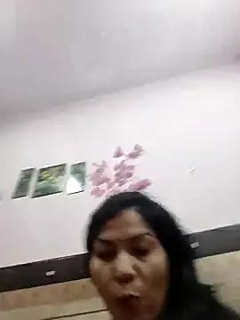 Yourhotsweetgirl from StripChat is Freechat